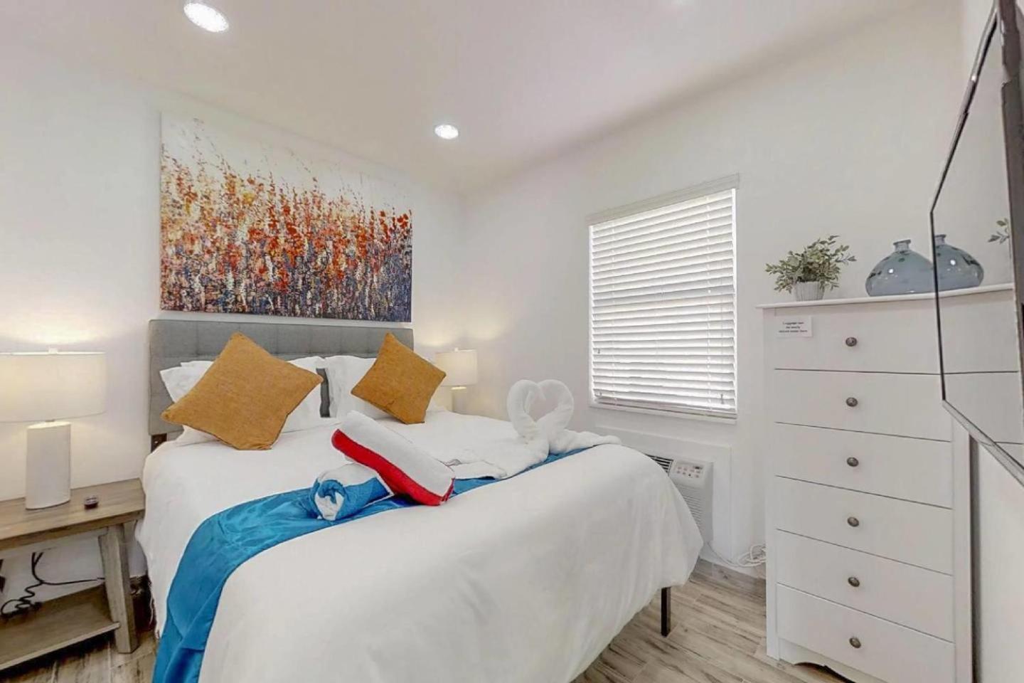 Chick & Fashionable 1 Bedroom Apt Beach Unit # 4 Hollywood Esterno foto